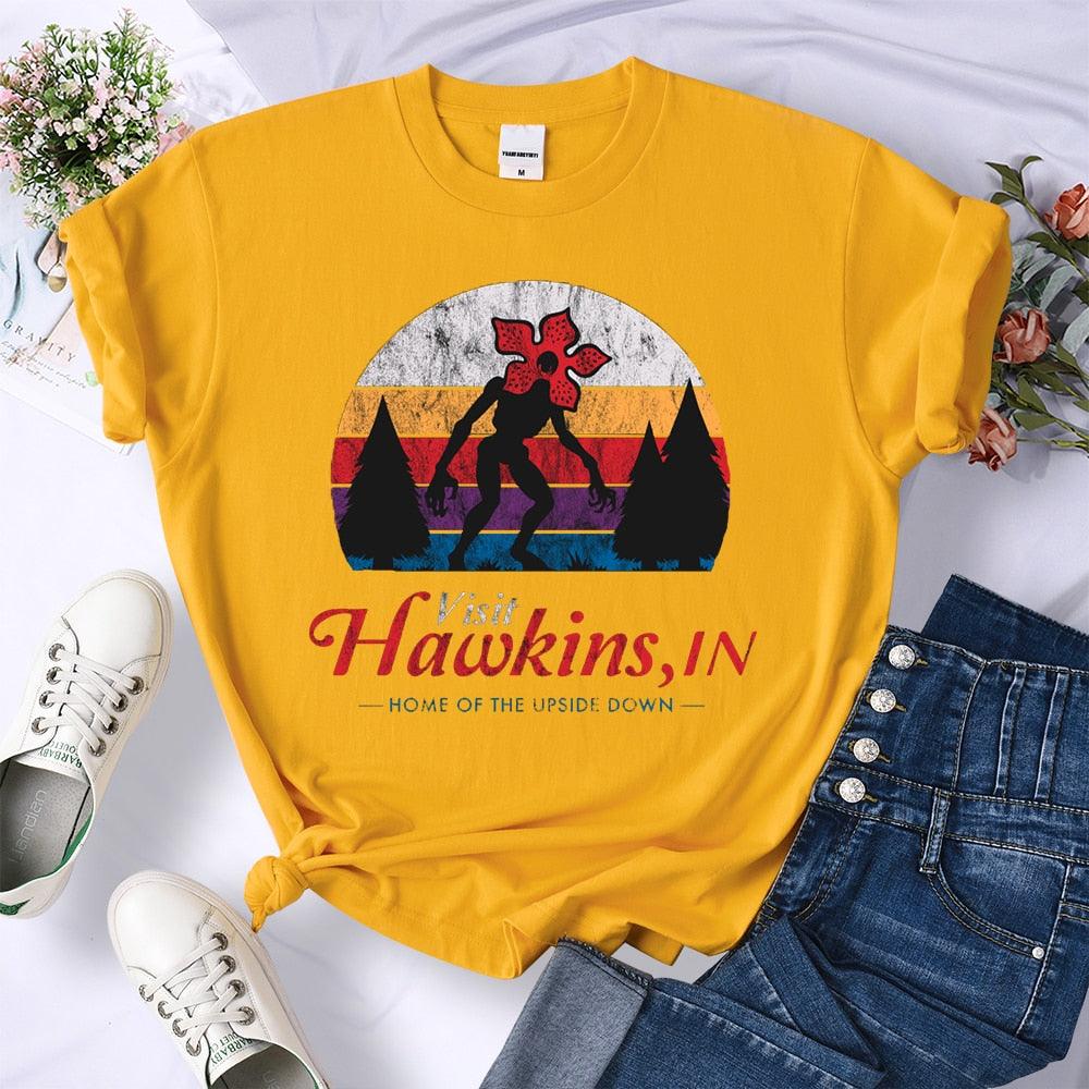 Camiseta Visite Hawkings - Stranger Things - NERD BEM TRAJADO